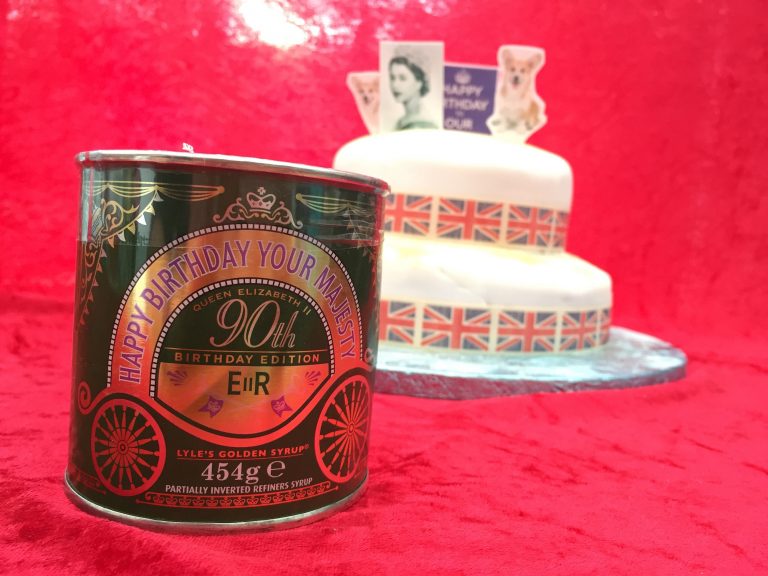 Her Majesty’s 90th birthday cake #LylesRoyalCake