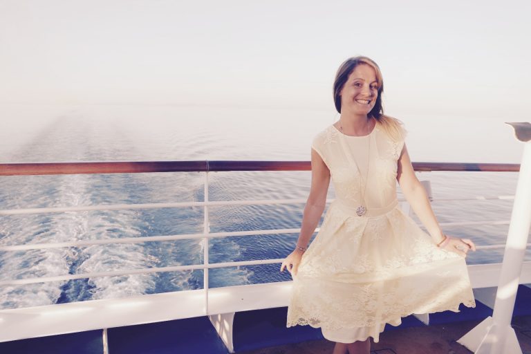 The essential cruise fashion checklist for Mums
