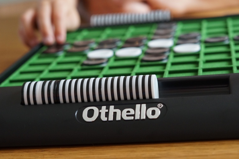 Win Othello to celebrate the Junior Othello Championships