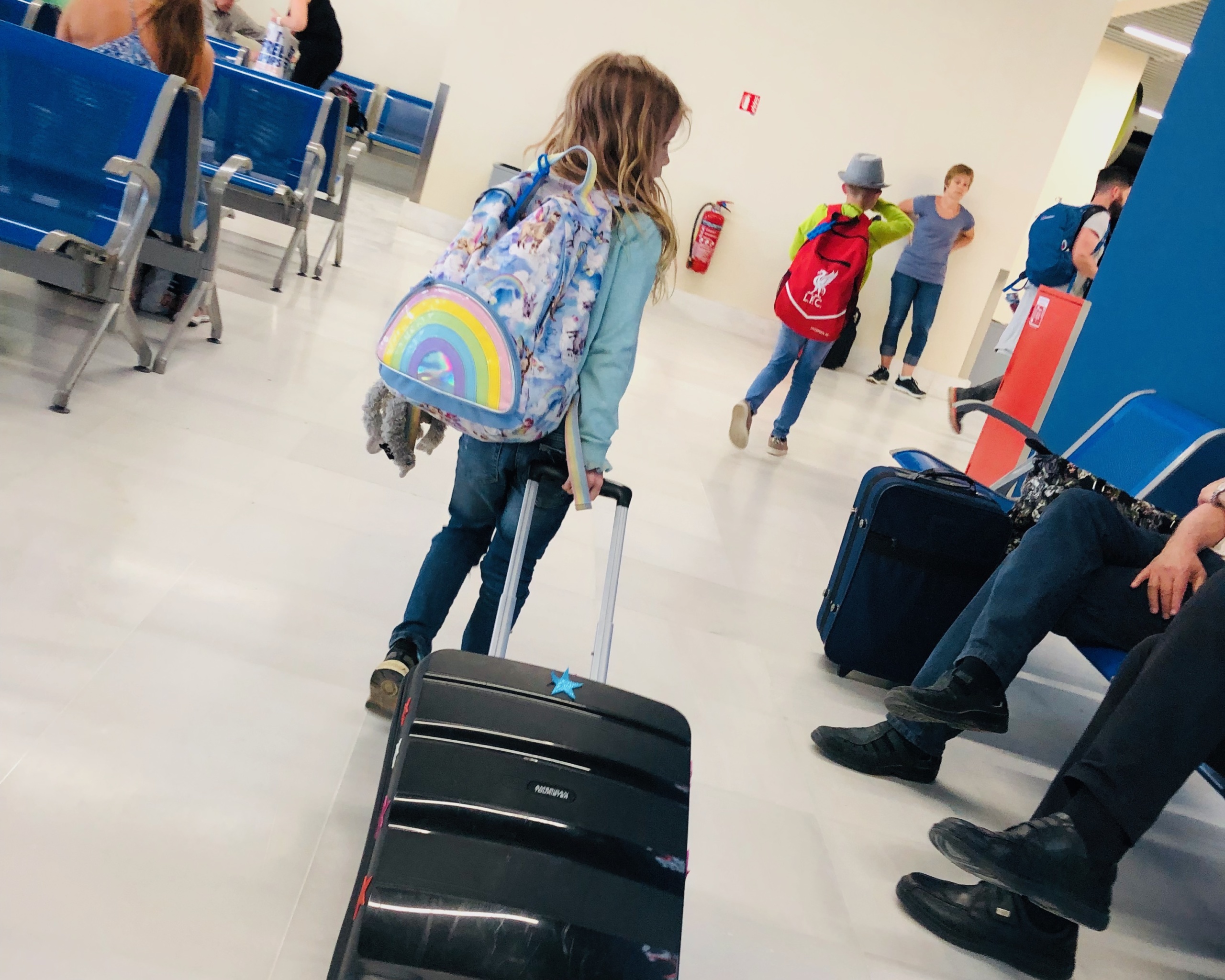 Entertaining The Children At The Airport familytravel MummyConstant entertaining-the-children-at-the-airport-familytravel-mummyconstant
