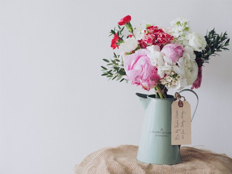 How to become a professional Florist