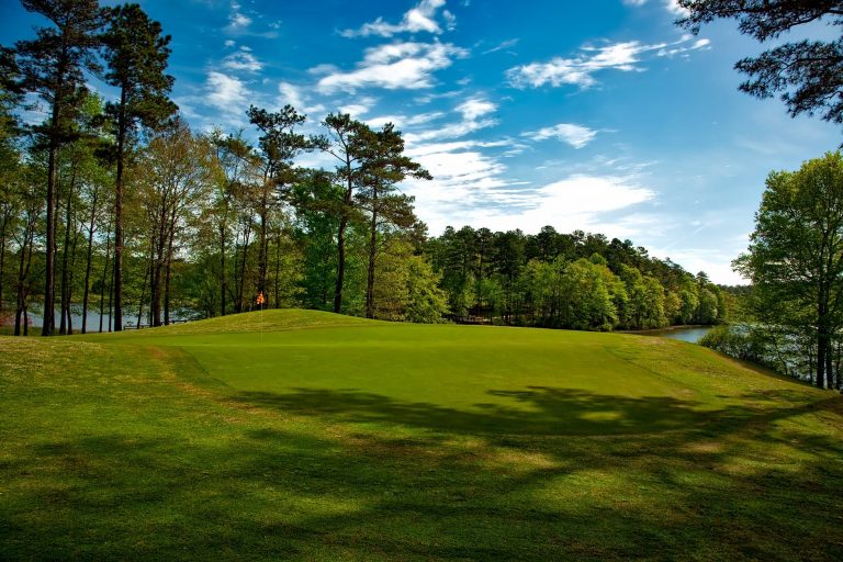 6 Tips for planning a golfing holiday