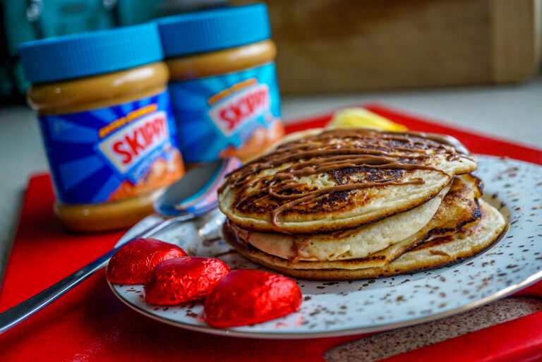 Amazing vegan peanut butter and banana pancake recipe